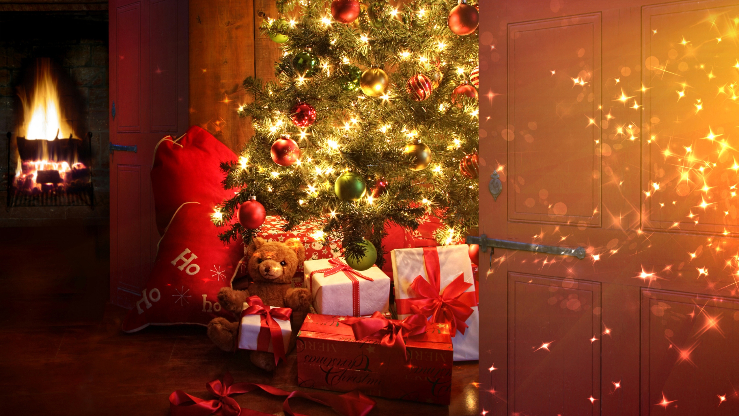 Amazing Christmas Tree for 2560x1440 HDTV resolution