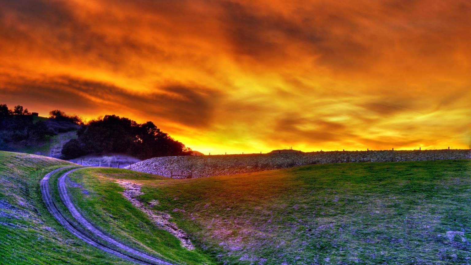 Amazing Fire Sunset for 1536 x 864 HDTV resolution