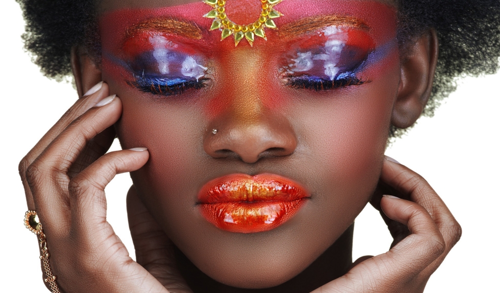 Amazing Make Up for 1024 x 600 widescreen resolution