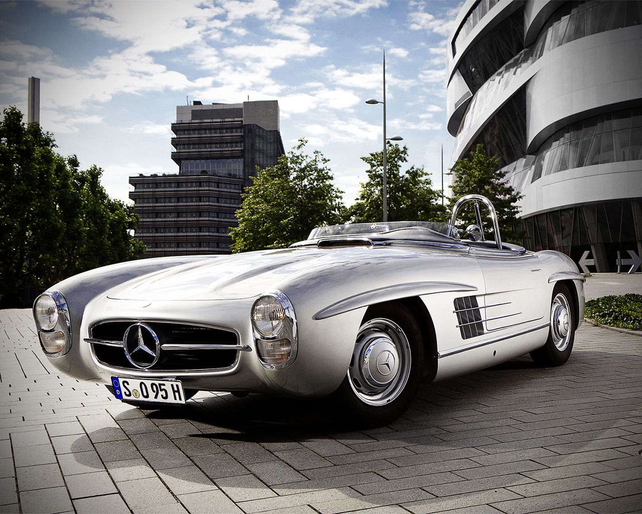 Amazing Mercedes 300 SLS from 1957 for 1280 x 1024 resolution