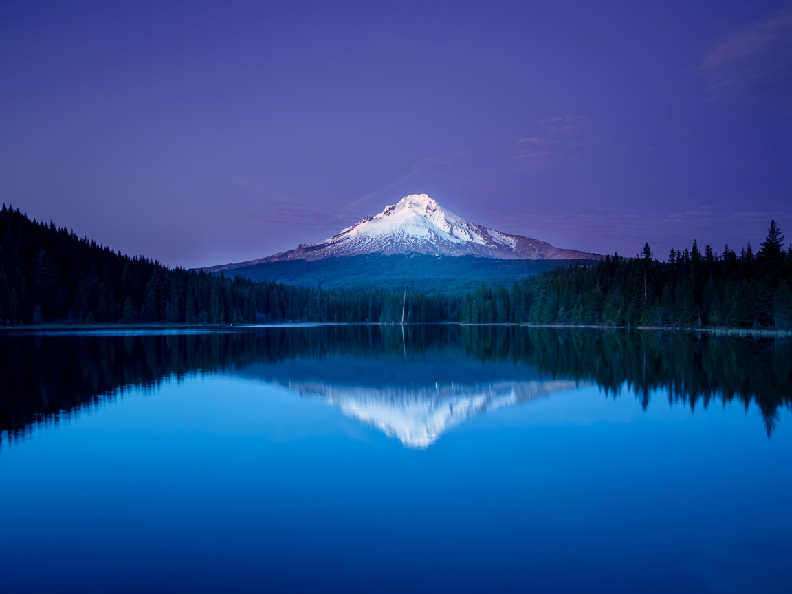 Amazing Mountain Lake Reflection  for 1152 x 864 resolution
