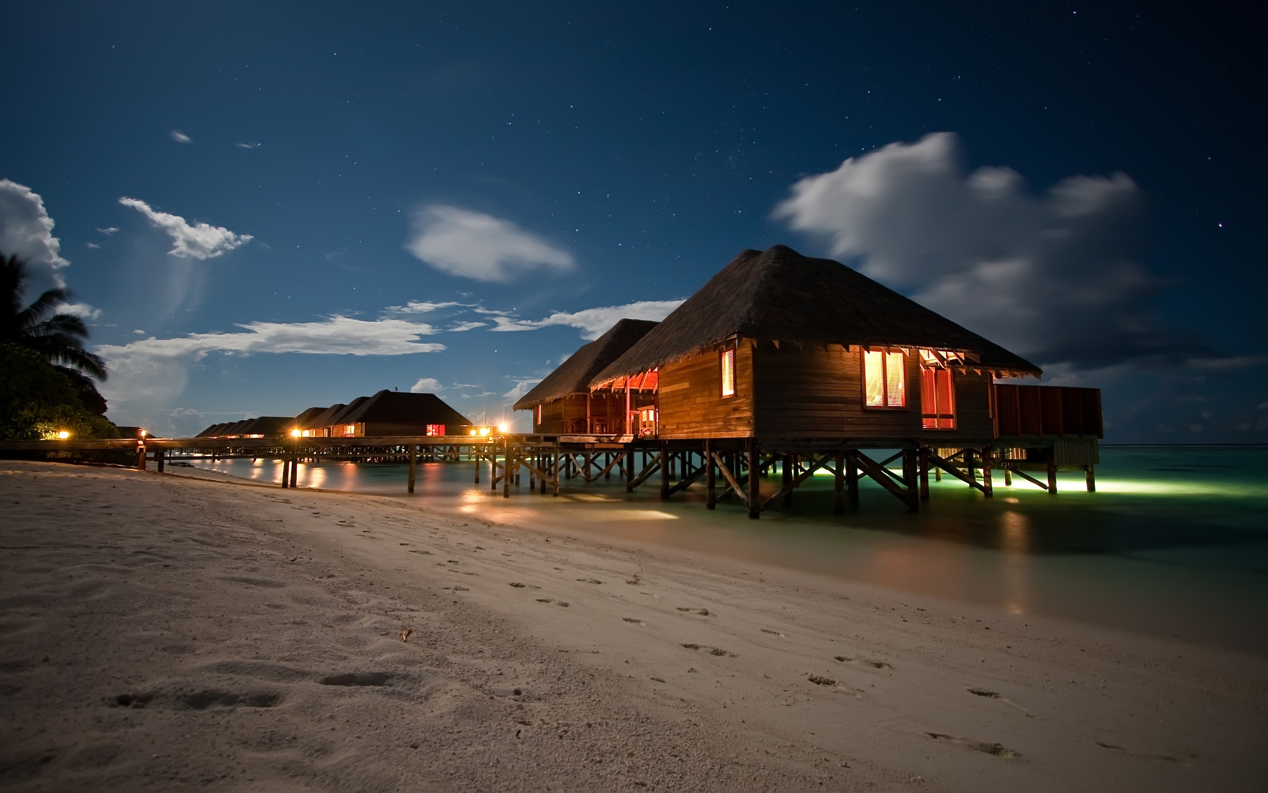 Amazing Night Beach Landscape for 2560 x 1600 widescreen resolution