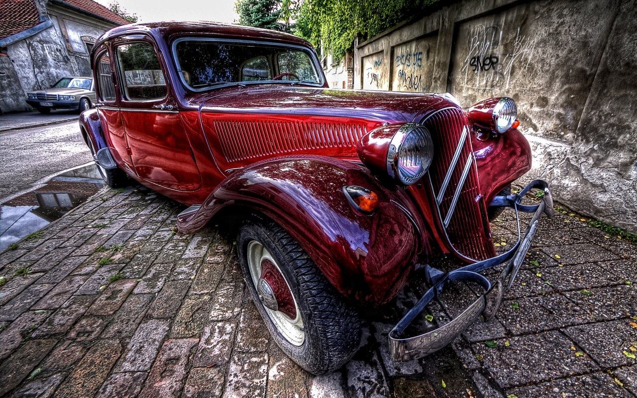 Amazing Old Car HDR for 1280 x 800 widescreen resolution