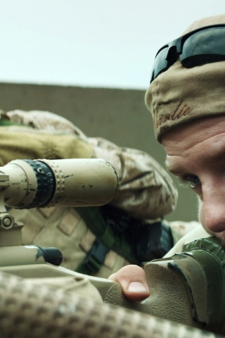 American Sniper Movie Scene for 320 x 480 iPhone resolution