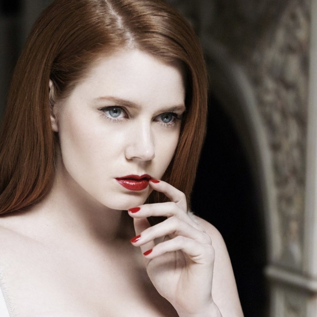 Amy Adams Red Lips for 1024 x 1024 iPad resolution