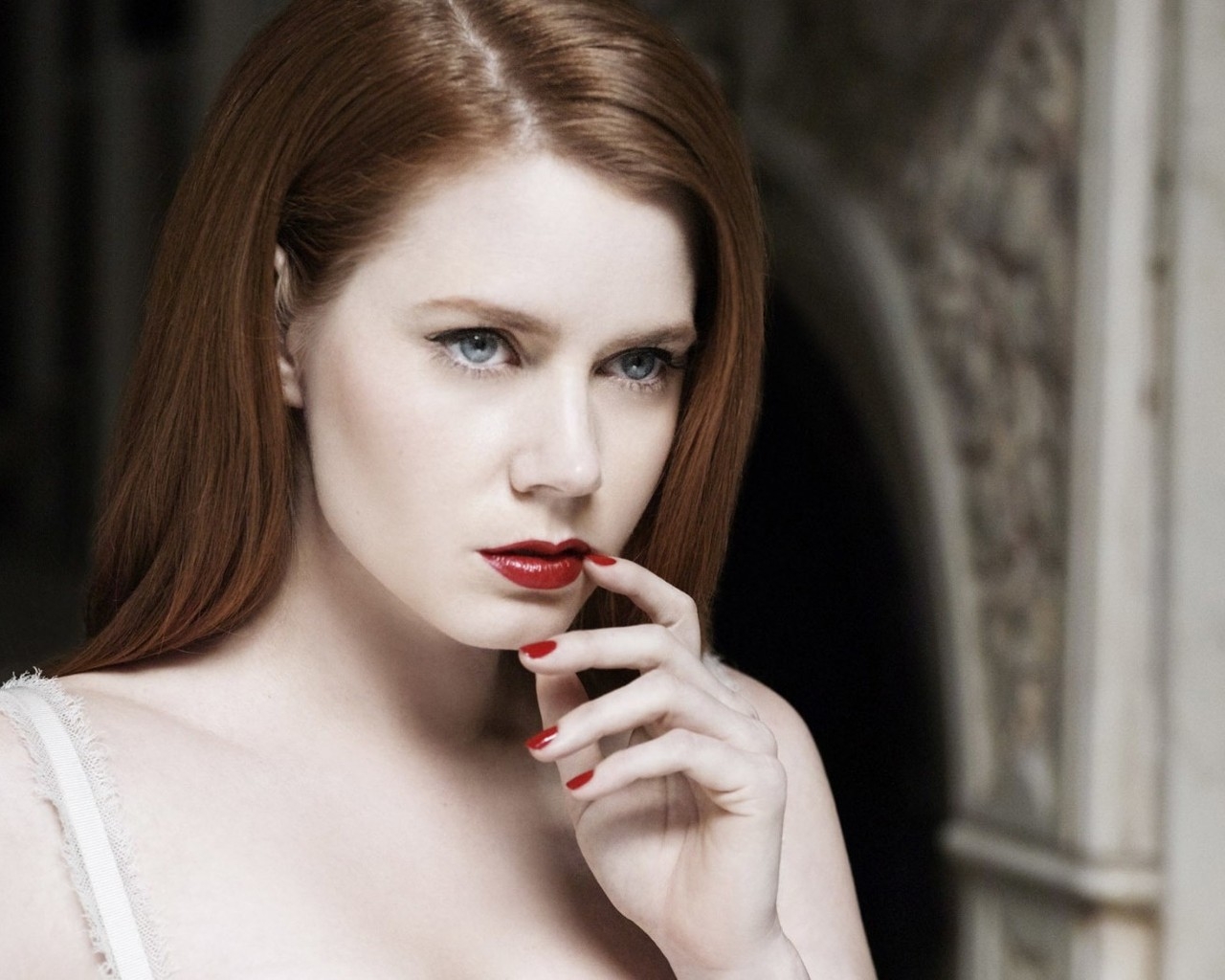 Amy Adams Red Lips for 1280 x 1024 resolution