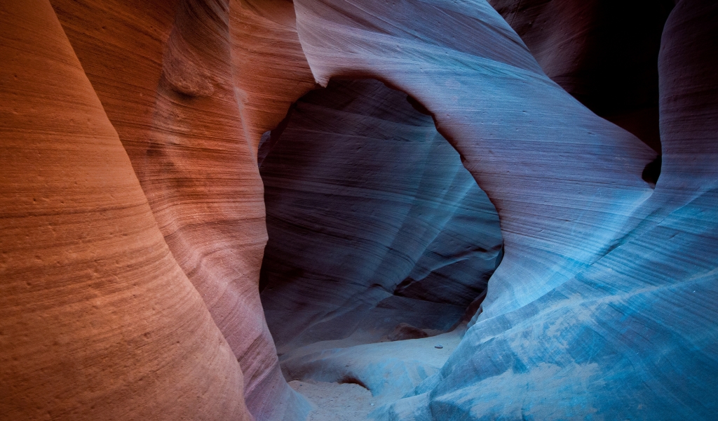 Antelope Canyon for 1024 x 600 widescreen resolution