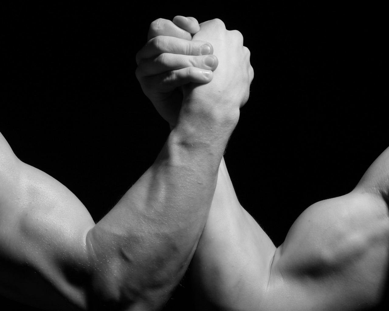 Arm Wrestle for 1280 x 1024 resolution