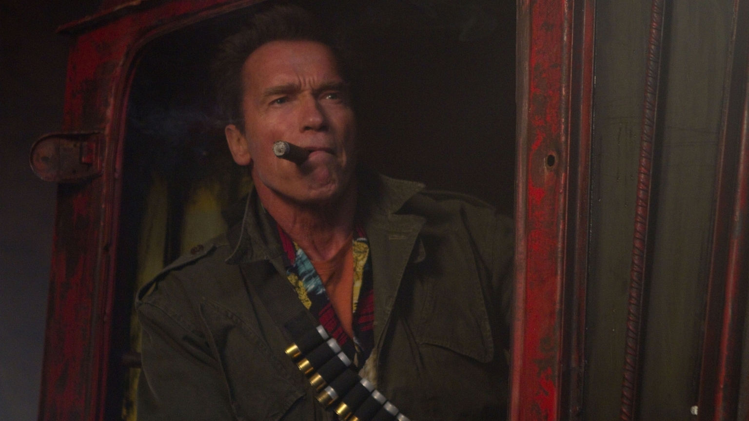 Arnold Schwarzenegger Cigar for 1536 x 864 HDTV resolution