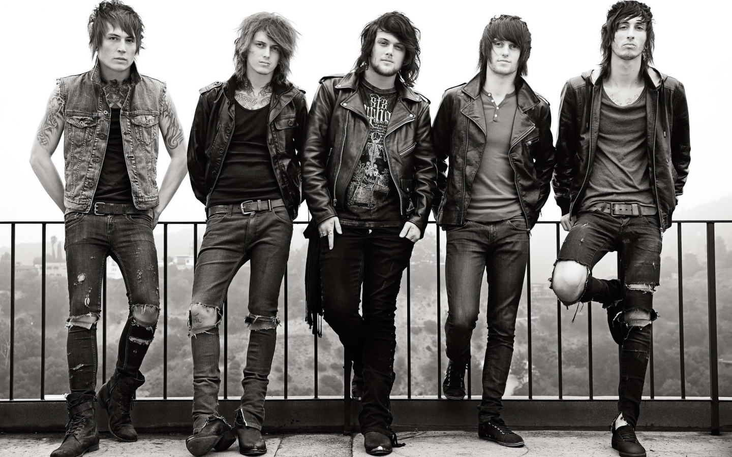 Asking Alexandria for 1440 x 900 widescreen resolution