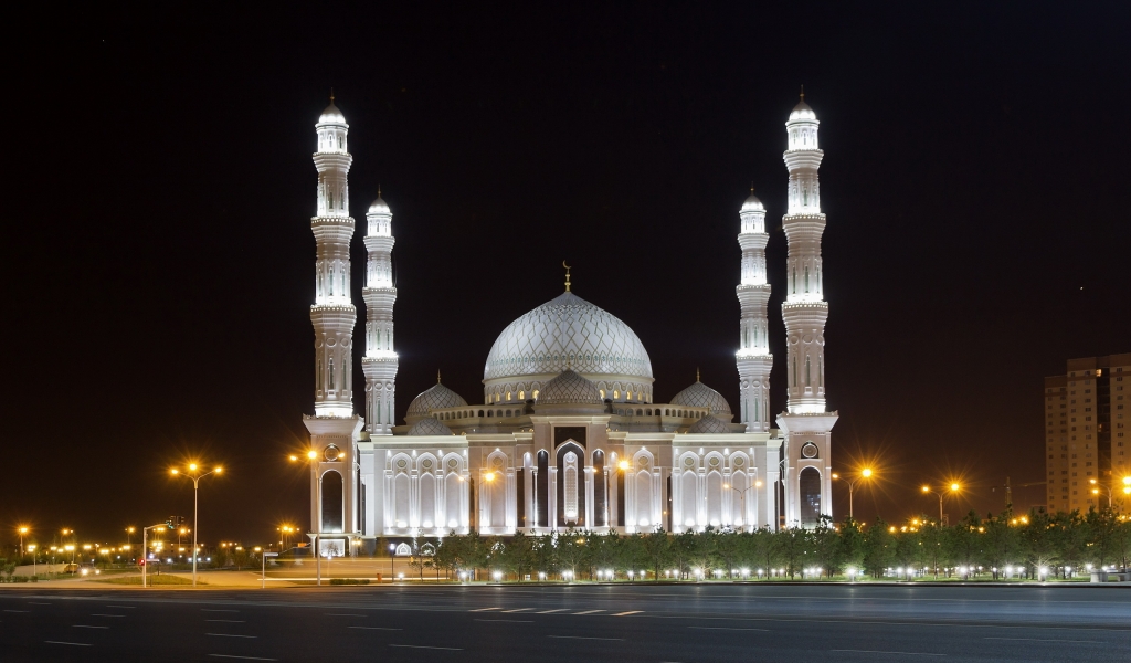 Astana Hazrat Sultan Mosque for 1024 x 600 widescreen resolution