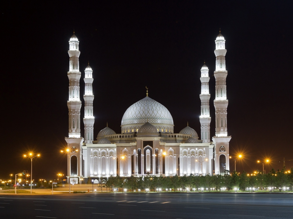 Astana Hazrat Sultan Mosque for 1024 x 768 resolution