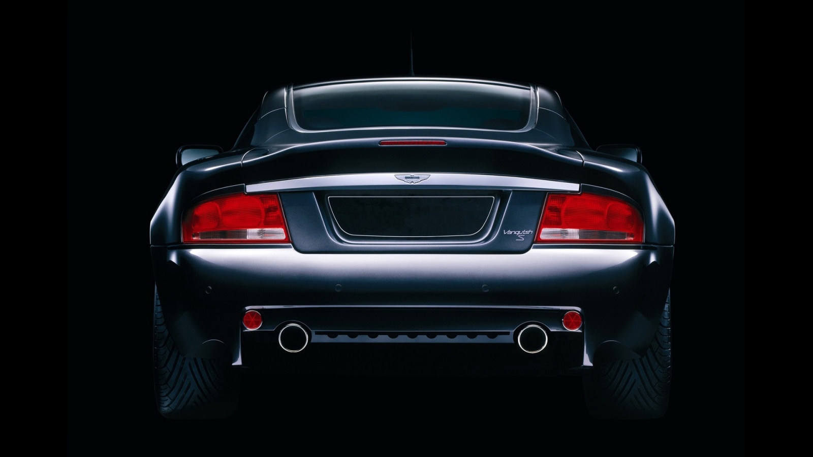 Aston Martin Vanquish Back for 1600 x 900 HDTV resolution