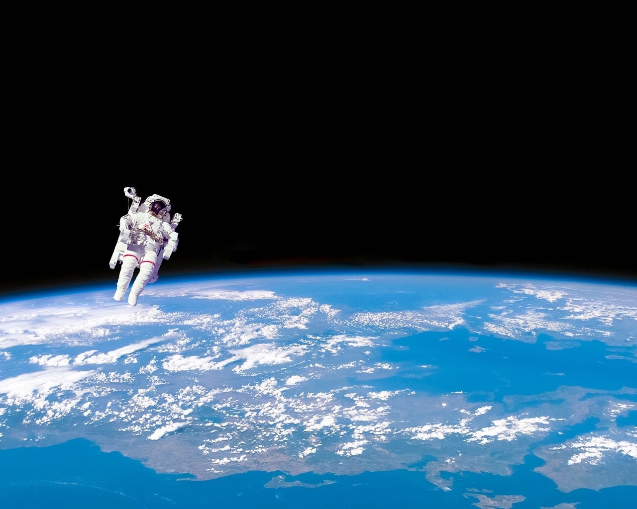 Astronaut in Space for 1280 x 1024 resolution