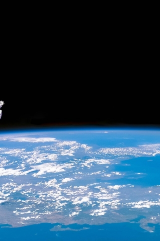 Astronaut in Space for 320 x 480 iPhone resolution