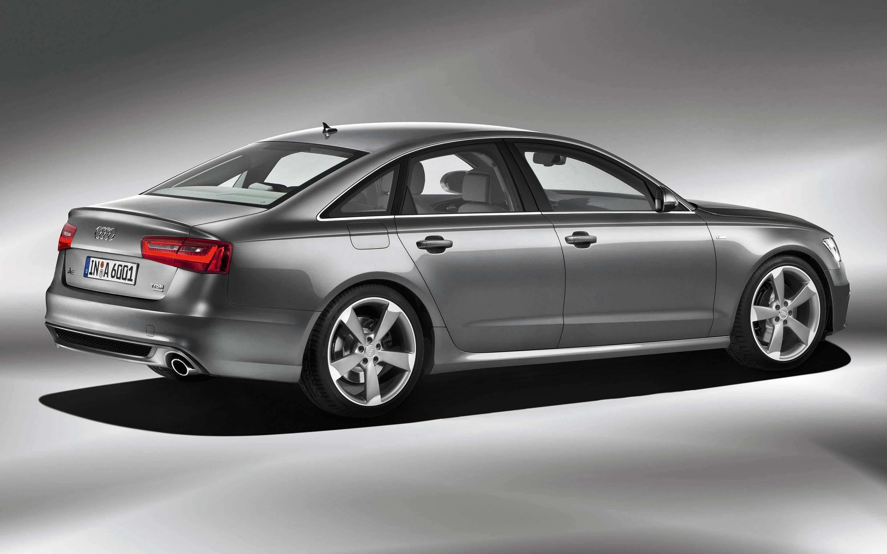 Audi A6 2012 for 2880 x 1800 Retina Display resolution