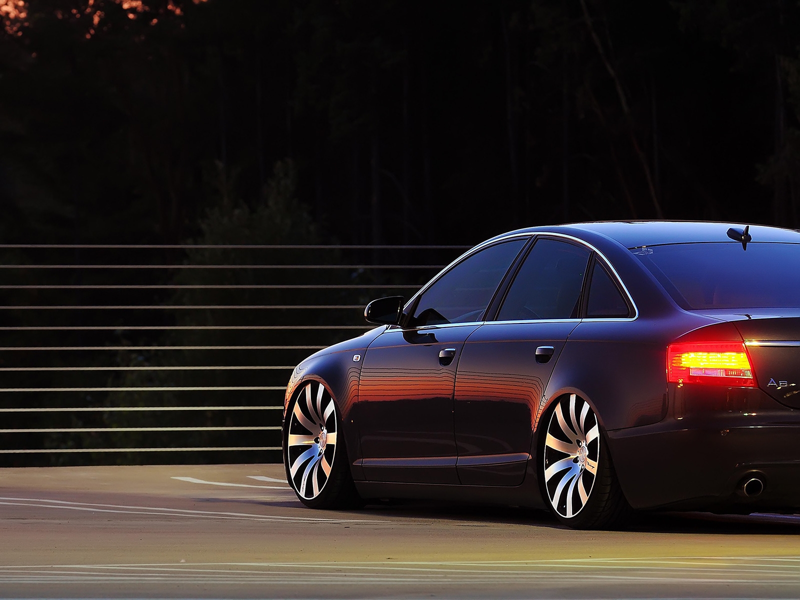 Audi A6 Tuned for 1600 x 1200 resolution