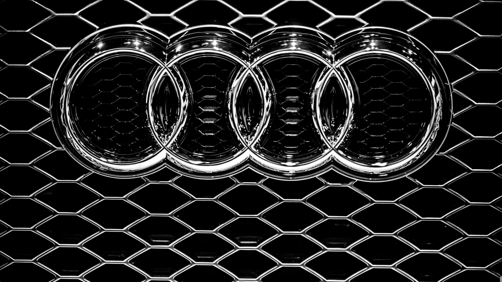 Audi Grille for 1600 x 900 HDTV resolution