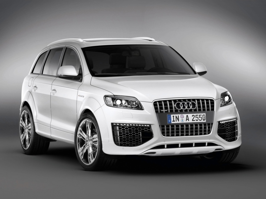 Audi Q7 Coastline front and side for 1024 x 768 resolution