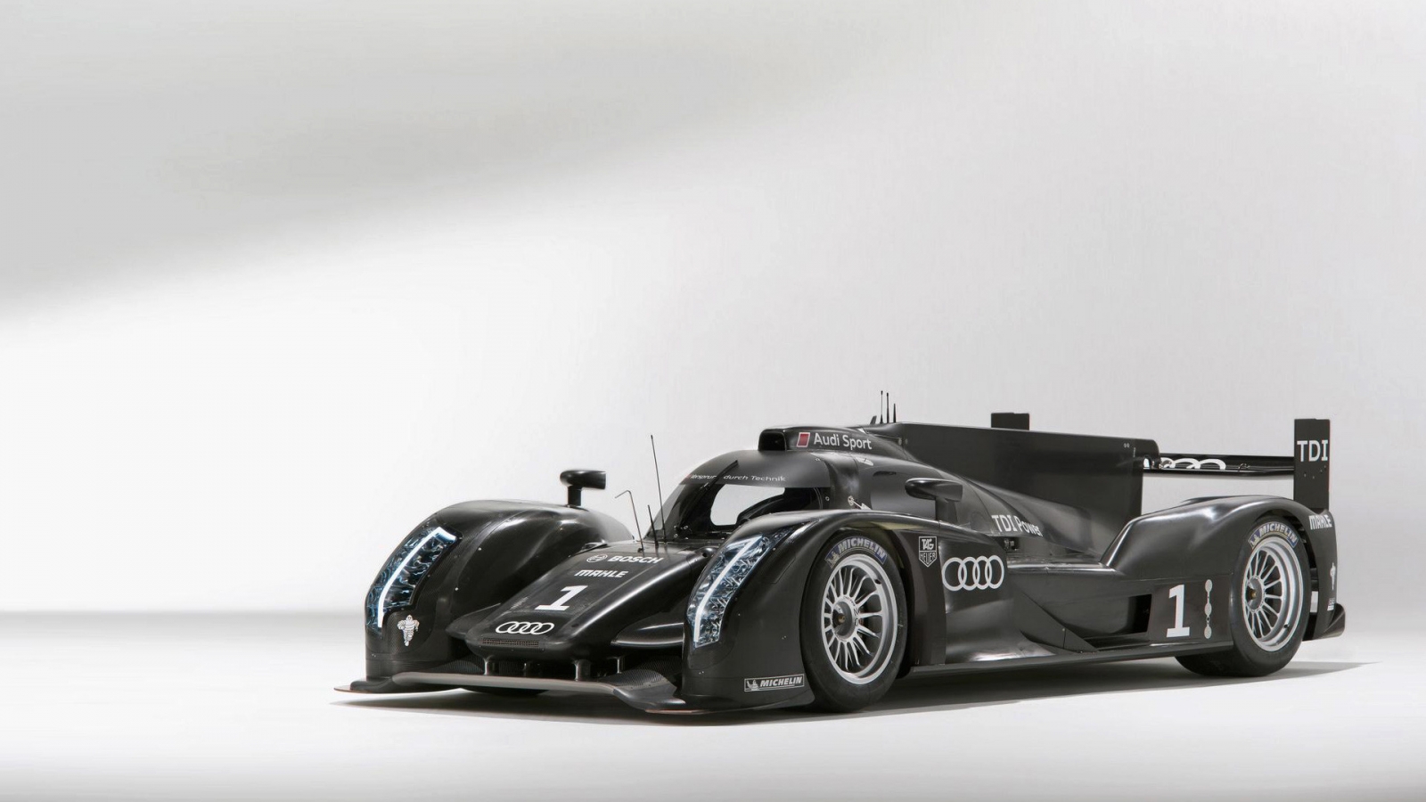 Audi R18 Race Car for 1600 x 900 HDTV resolution