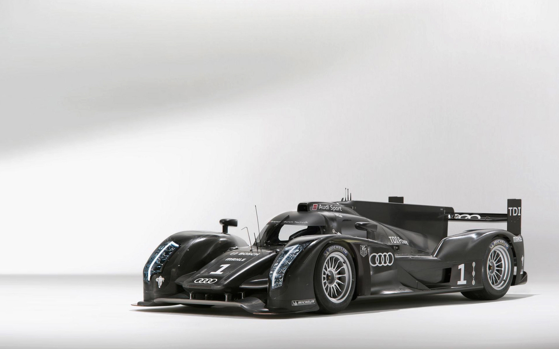 Audi R18 Race Car for 1920 x 1200 widescreen resolution