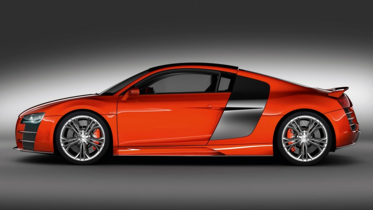 Audi R8 Side Outstanding Torque for 1280 x 720 HDTV 720p resolution