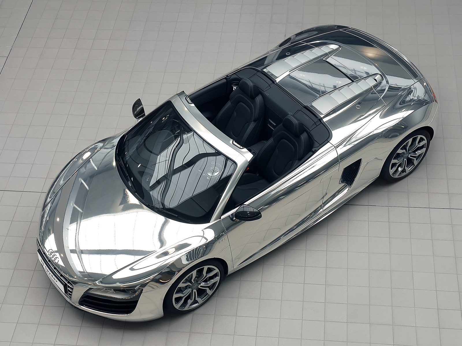 Audi R8 V10 Spyder Chrome for 1600 x 1200 resolution