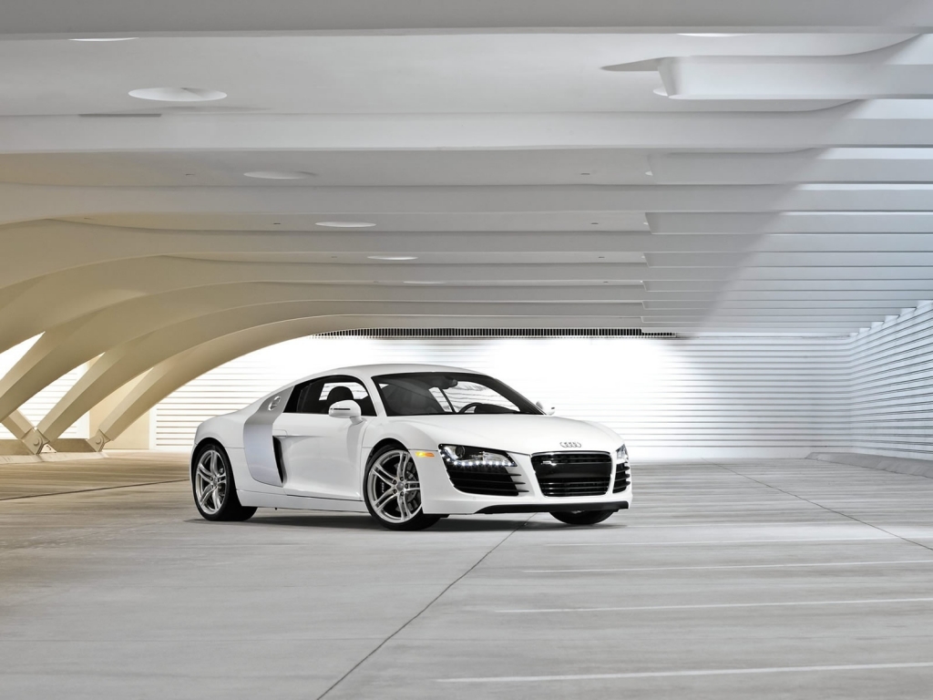 Audi R8 White front and side for 1024 x 768 resolution