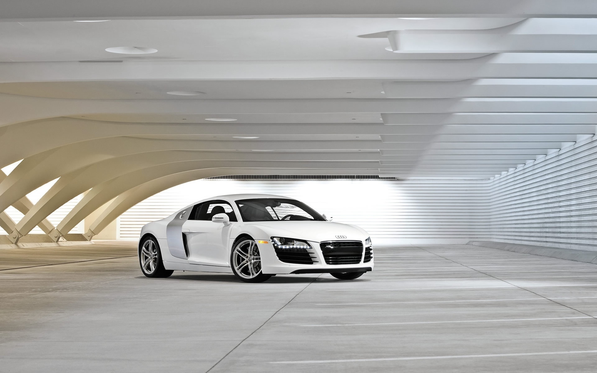 Audi R8 White front and side for 1920 x 1200 widescreen resolution