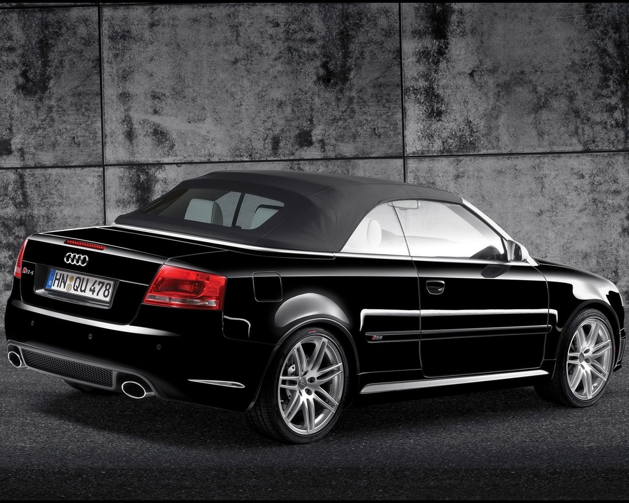 Audi RS 4 Cabriolet Black Rear And Side 2008 for 1280 x 1024 resolution
