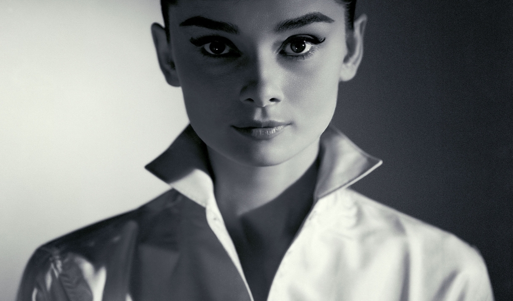 Audrey Hepburn for 1024 x 600 widescreen resolution