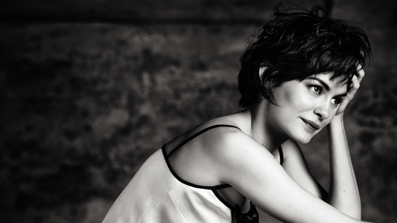 Audrey Tautou for 1280 x 720 HDTV 720p resolution
