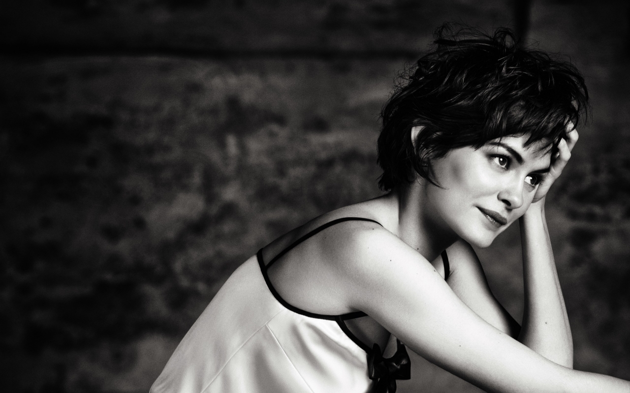 Audrey Tautou for 1280 x 800 widescreen resolution