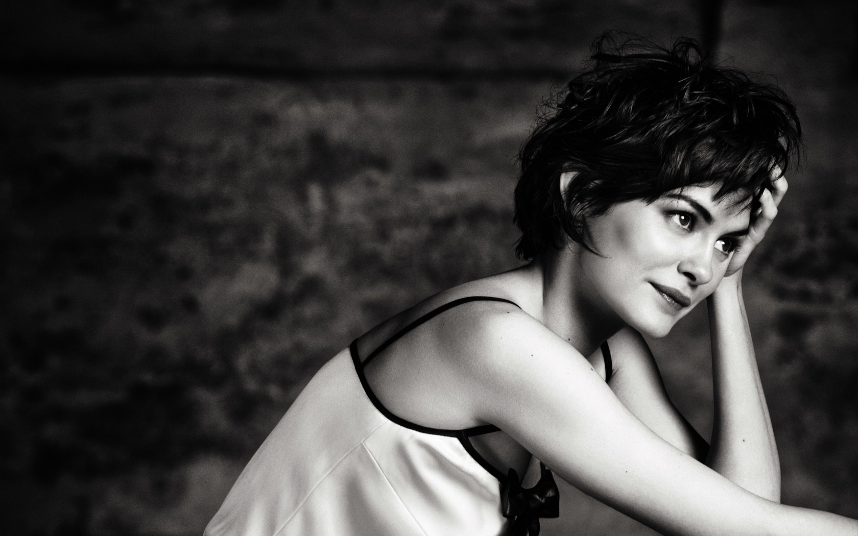 Audrey Tautou for 1680 x 1050 widescreen resolution