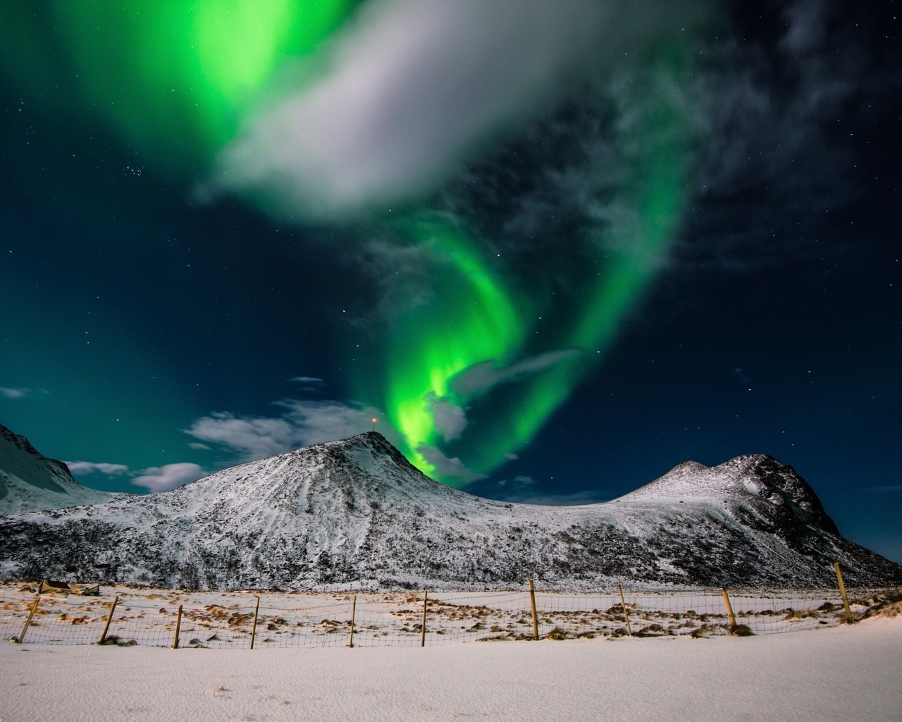 Aurora Borealis Northern Lights for 1280 x 1024 resolution
