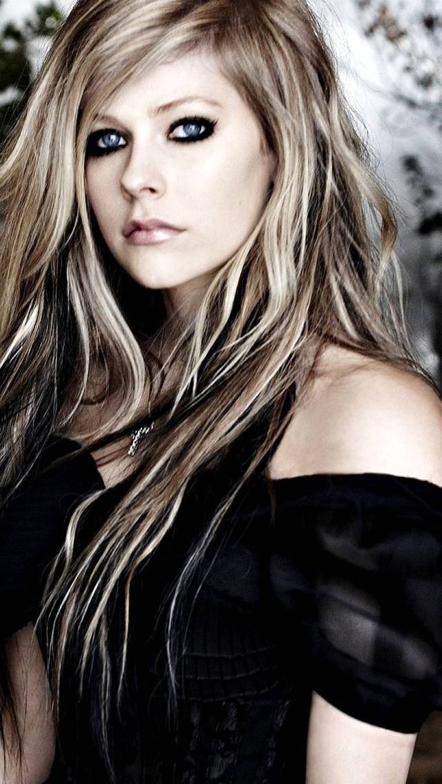 Avril Lavigne Forest for 640 x 1136 iPhone 5 resolution
