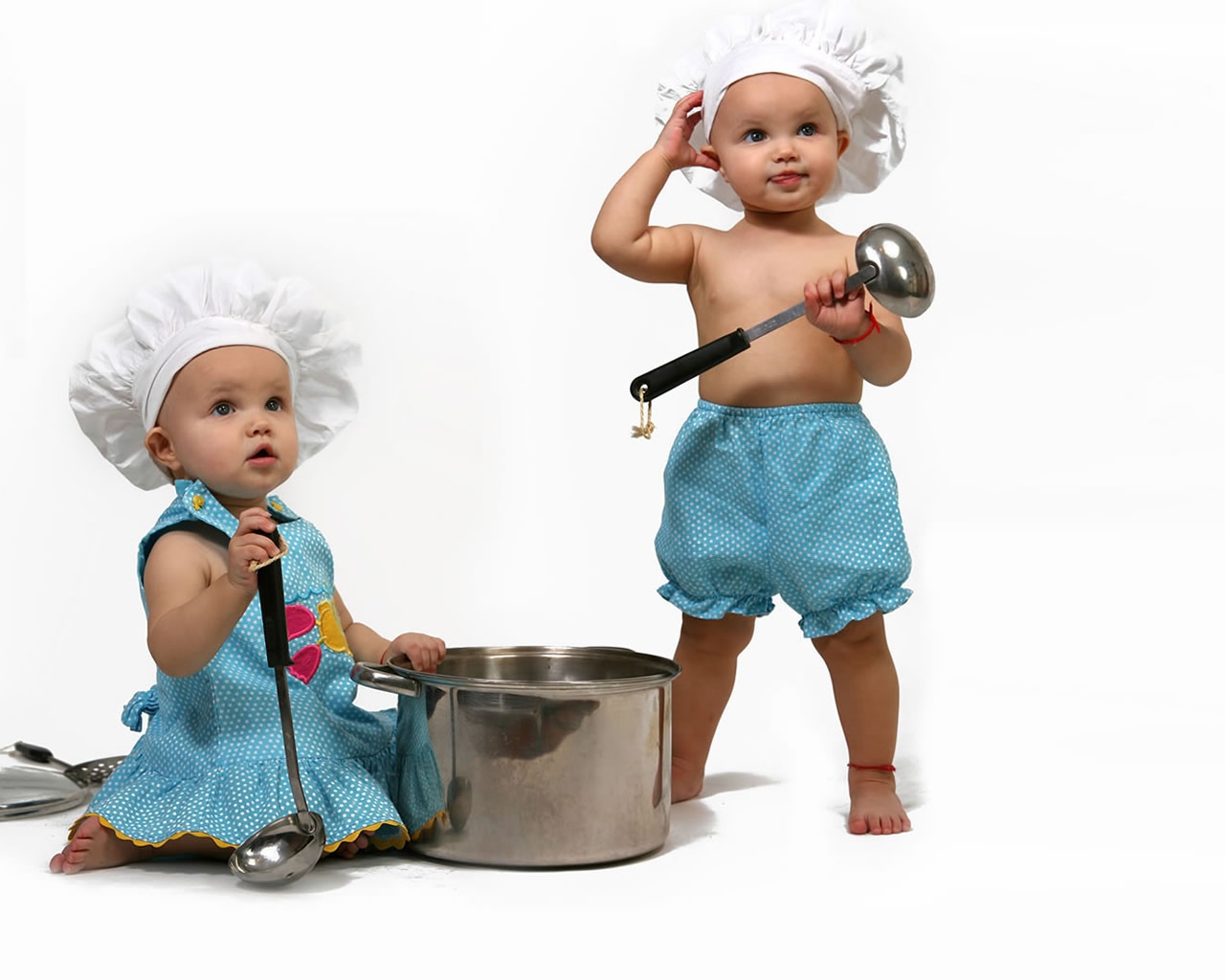 Baby Cook for 1280 x 1024 resolution