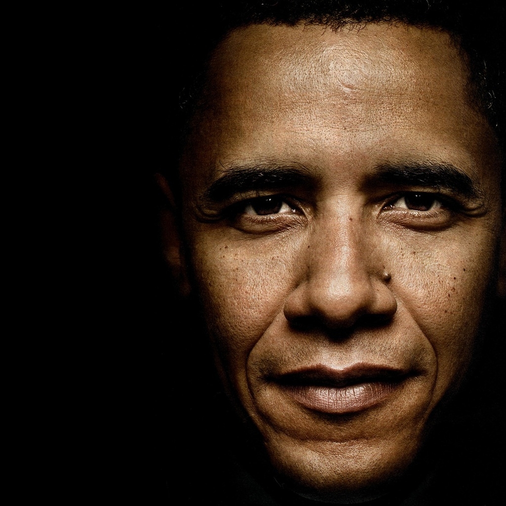 Barack Obama Close Up for 1024 x 1024 iPad resolution