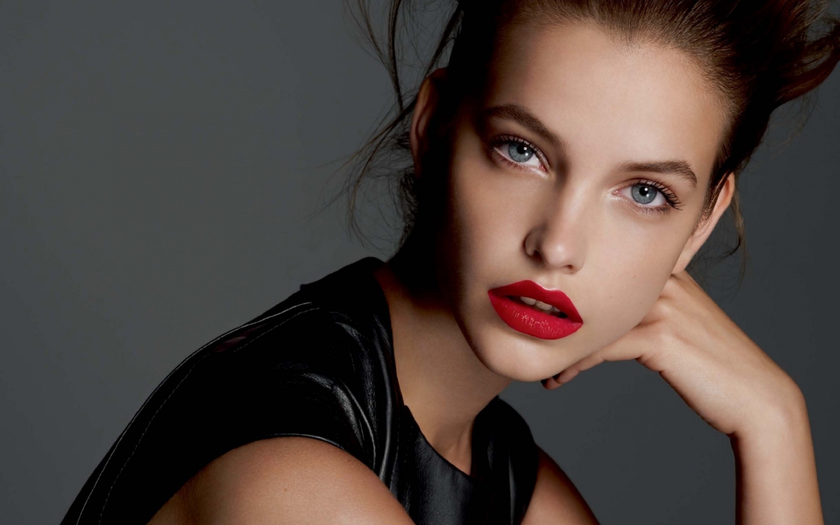 Barbara Palvin Red Lips for 1680 x 1050 widescreen resolution