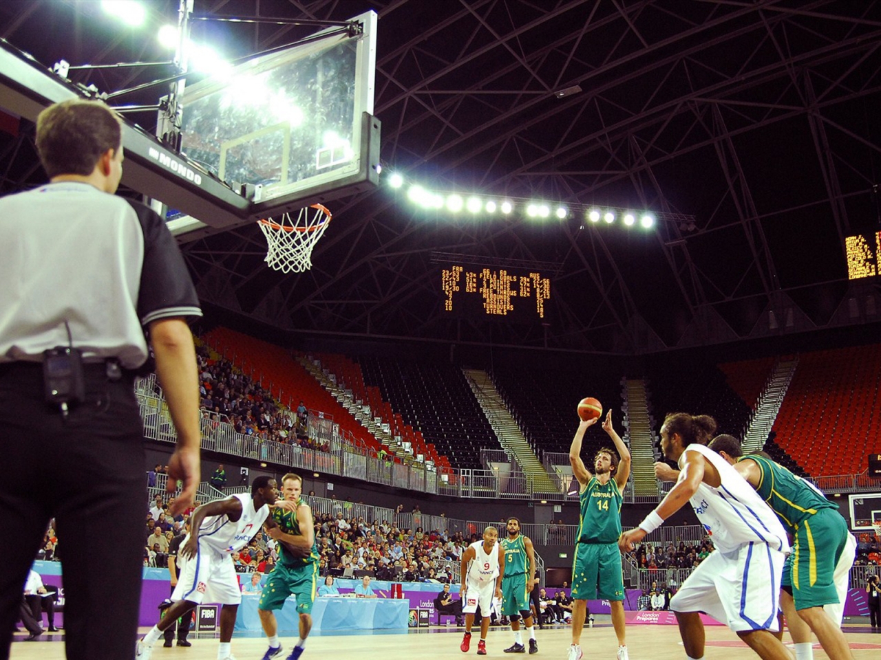 Basketball on the Olympic Park for 1280 x 960 resolution