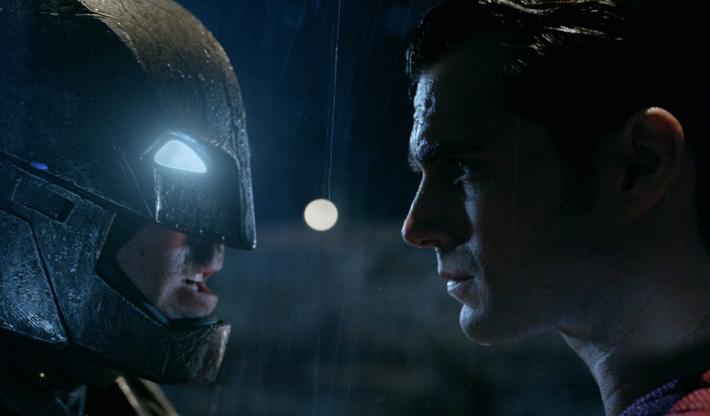 Batman vs Superman Face to Face for 1024 x 600 widescreen resolution