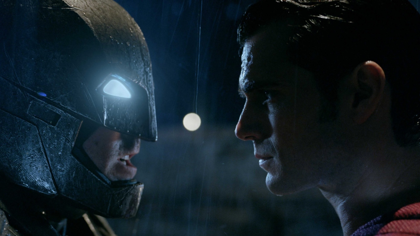 Batman vs Superman Face to Face for 1600 x 900 HDTV resolution