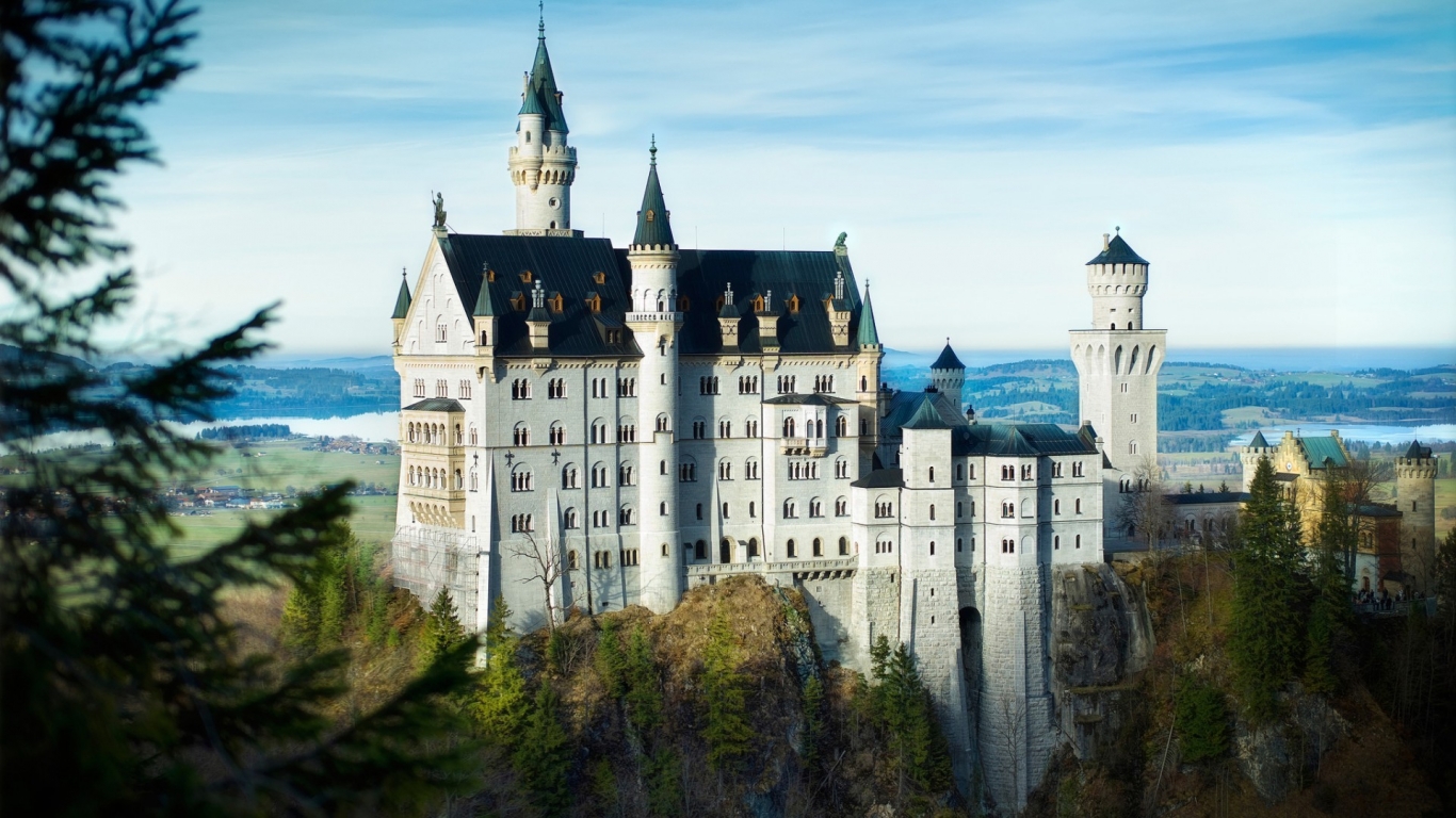 Bavaria Neuschwanstein Castle for 1366 x 768 HDTV resolution