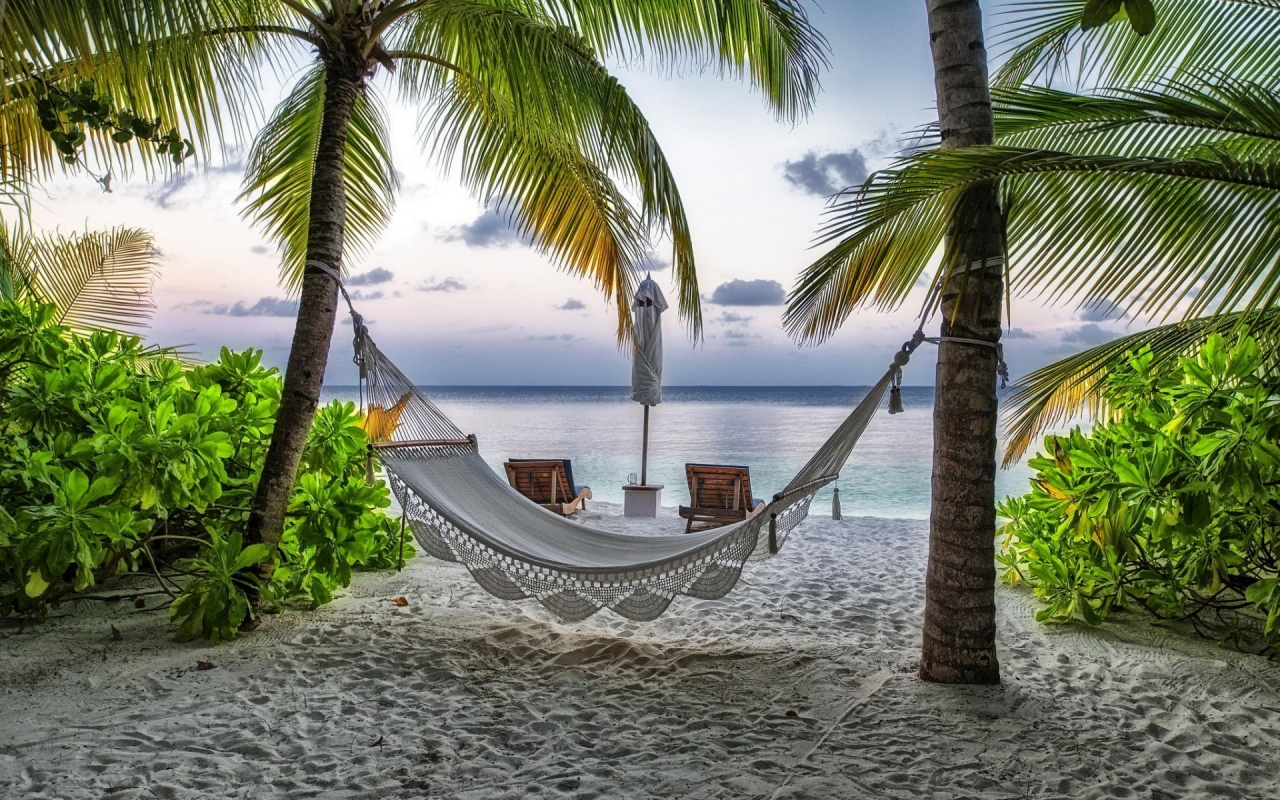 Beach Relaxing Corner for 1280 x 800 widescreen resolution