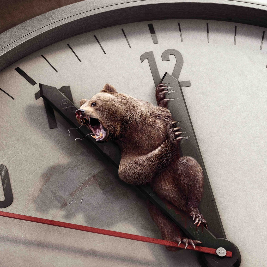 Bear and Clock for 1024 x 1024 iPad resolution
