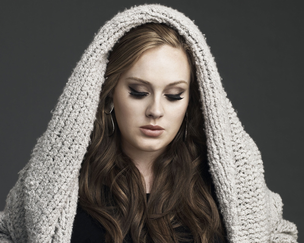 Beautiful Adele for 1280 x 1024 resolution