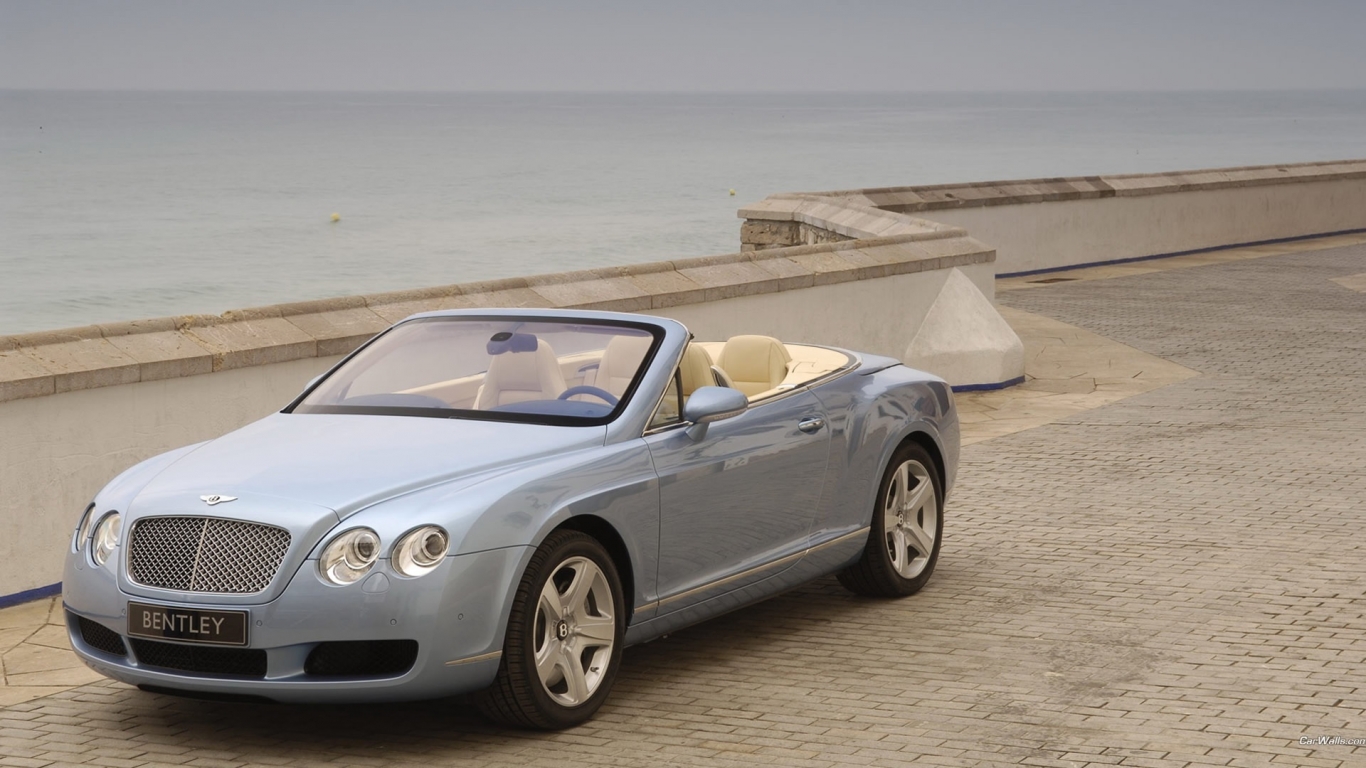 Beautiful Bentley Coupe for 1366 x 768 HDTV resolution