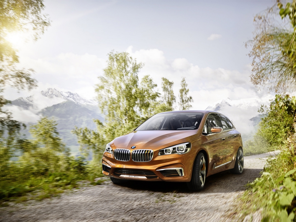 Beautiful BMW Concept Active Tourer for 1024 x 768 resolution