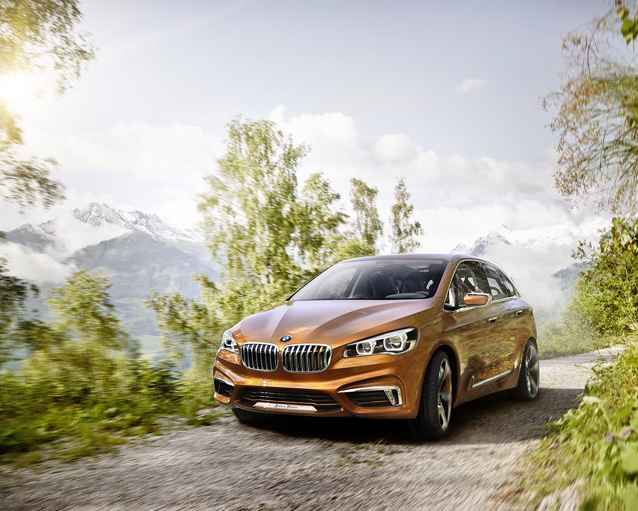 Beautiful BMW Concept Active Tourer for 1280 x 1024 resolution