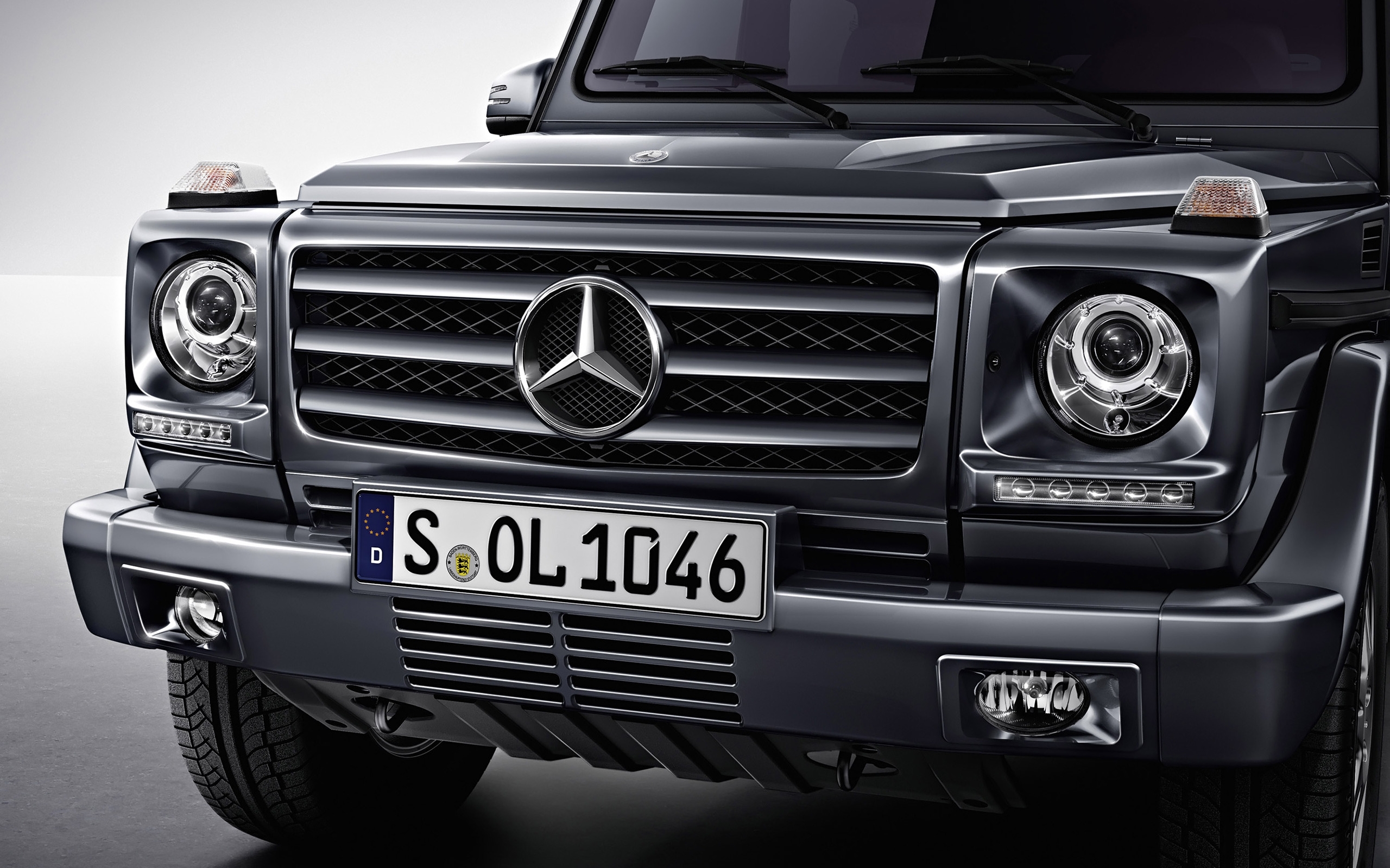 Beautiful Front of G Class for 2560 x 1600 widescreen resolution